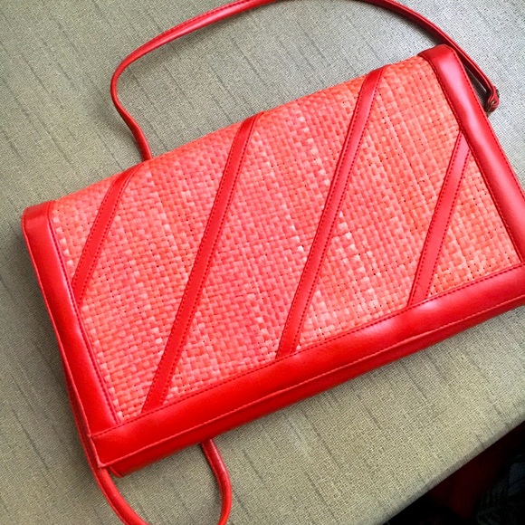 1980 John Hart Handbag - Picture 1 of 3